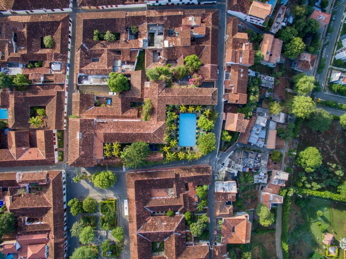 Hotel Mariscal Robledo サンタ・フェ・デ・アンティオキア エクステリア 写真