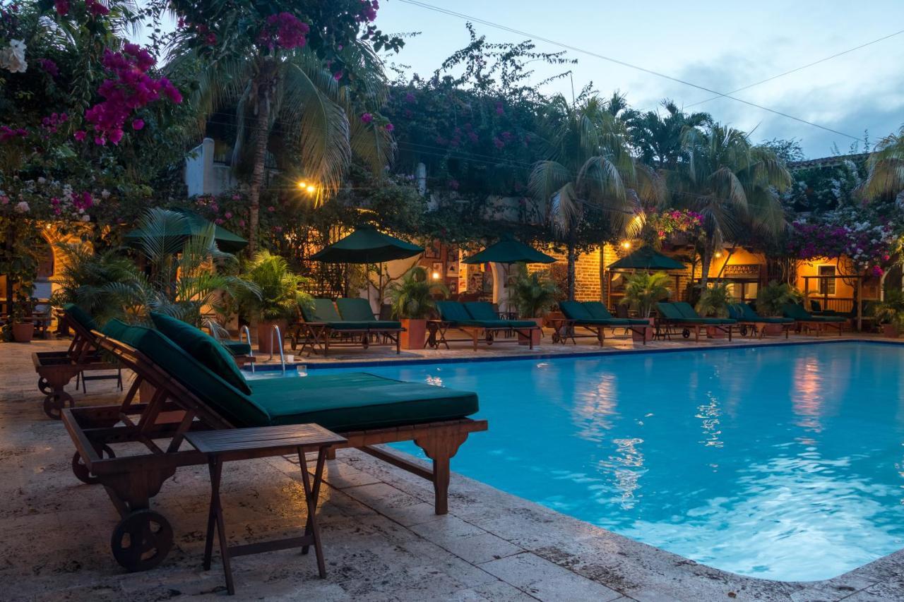 Hotel Mariscal Robledo サンタ・フェ・デ・アンティオキア エクステリア 写真