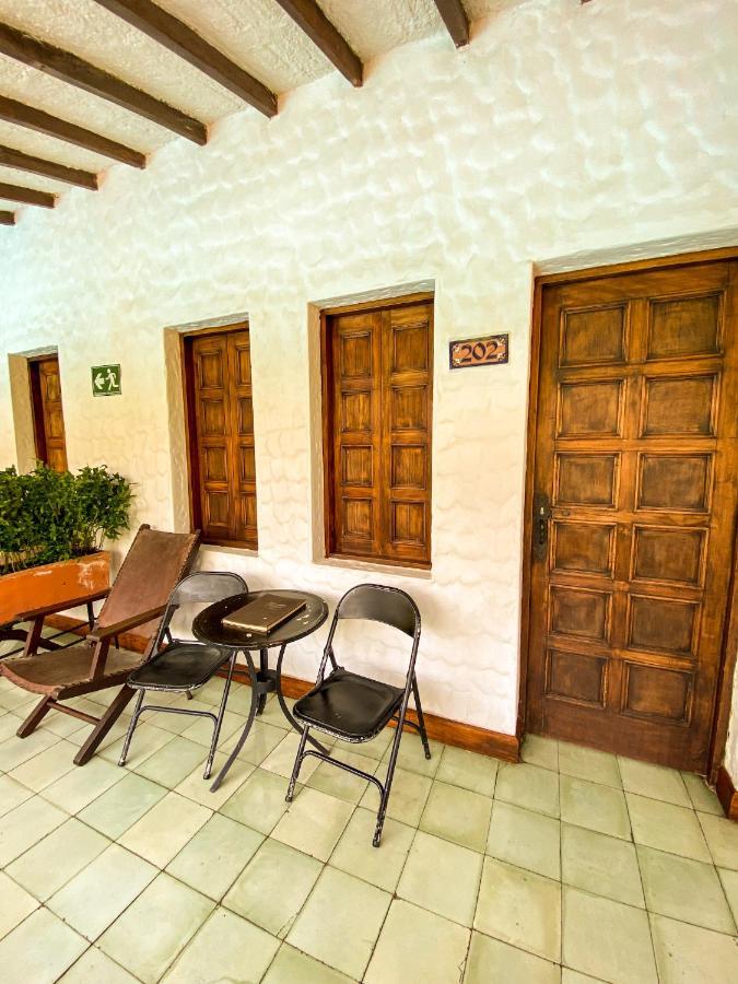 Hotel Mariscal Robledo サンタ・フェ・デ・アンティオキア エクステリア 写真