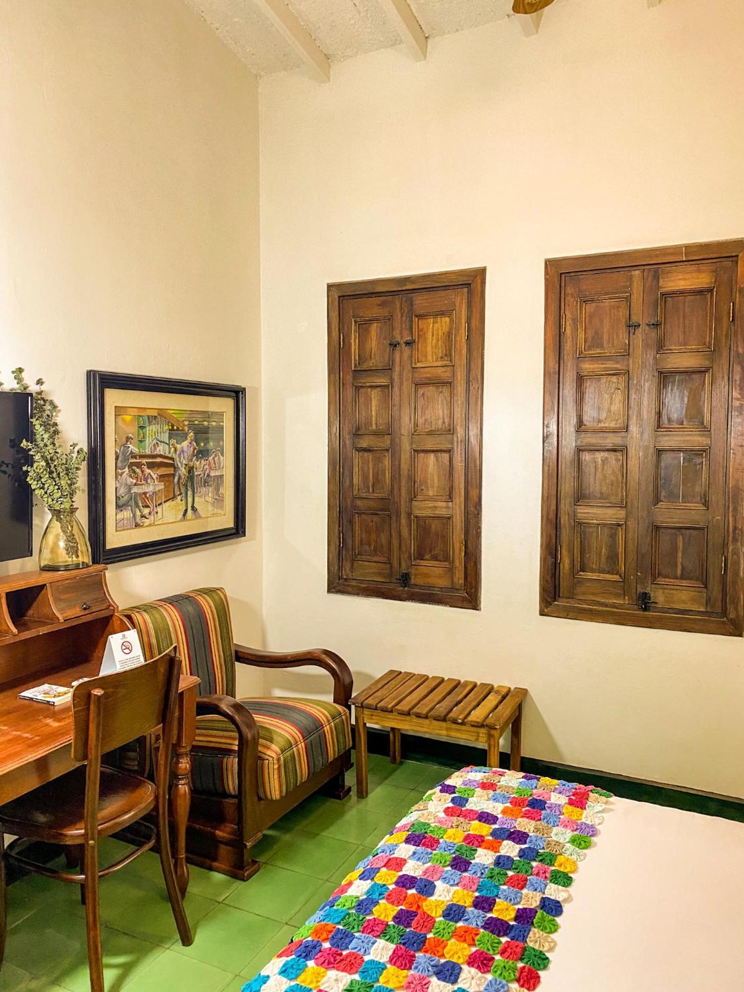 Hotel Mariscal Robledo サンタ・フェ・デ・アンティオキア エクステリア 写真