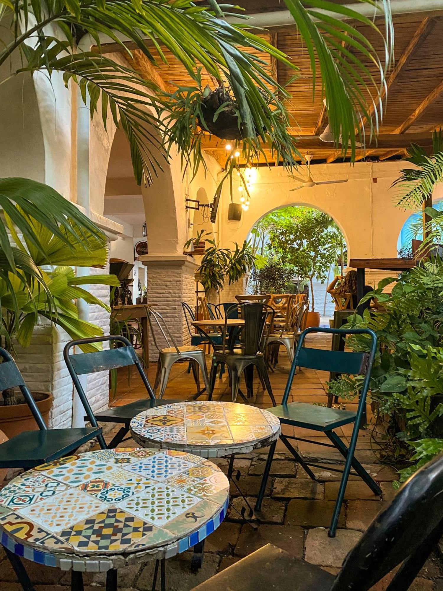 Hotel Mariscal Robledo サンタ・フェ・デ・アンティオキア エクステリア 写真