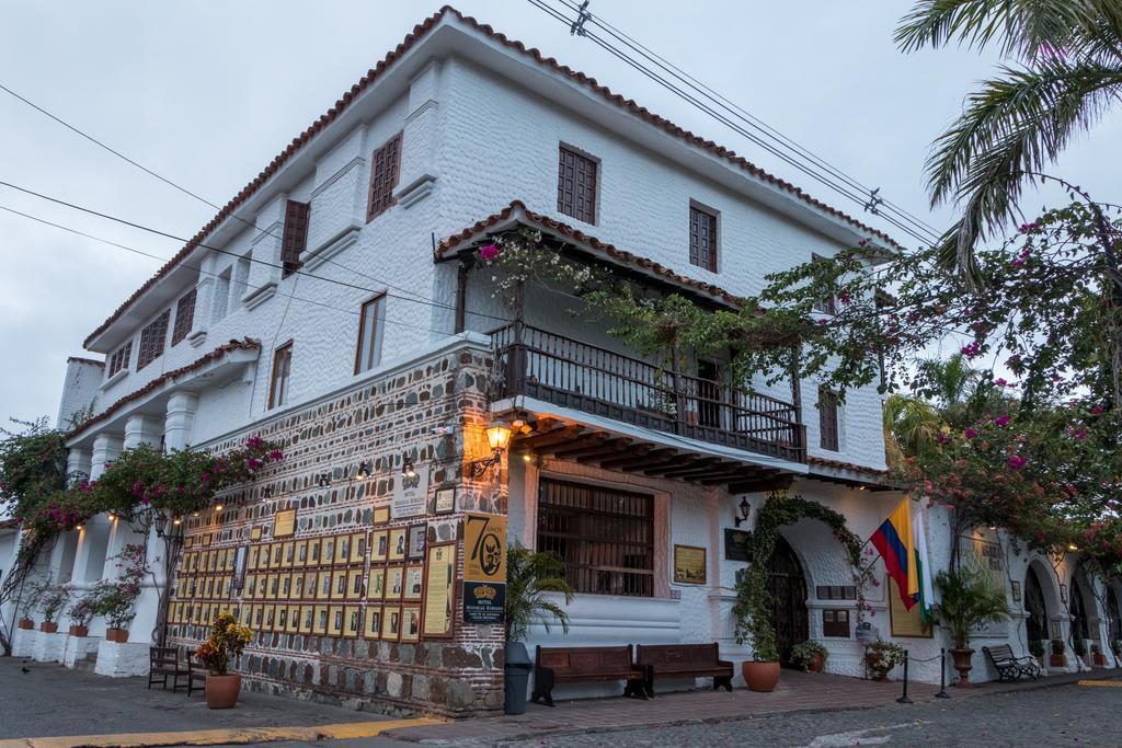 Hotel Mariscal Robledo サンタ・フェ・デ・アンティオキア エクステリア 写真
