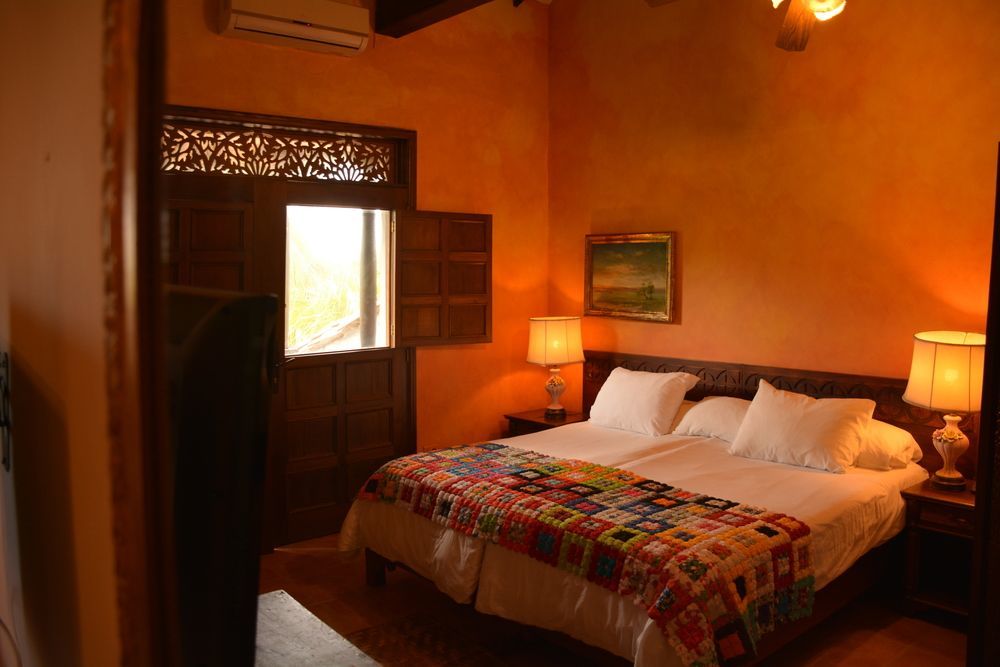 Hotel Mariscal Robledo サンタ・フェ・デ・アンティオキア エクステリア 写真